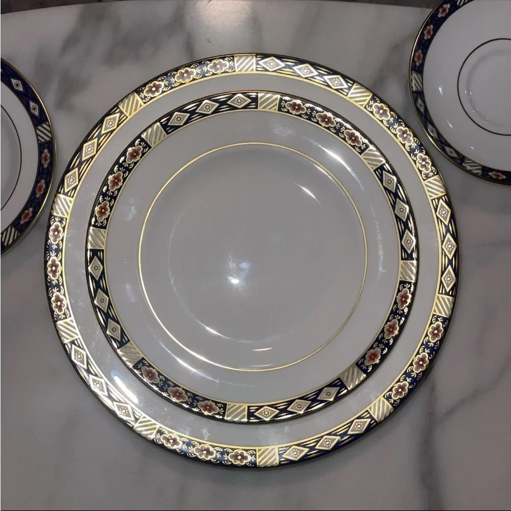 5 Piece‎ Place Setting Kedleston by Royal Crown Derby Gold Trim Vintage England